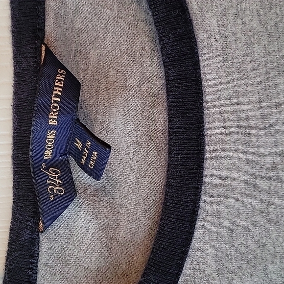 Brooks Brothers Long Sleeve Tee Shirt Medium - Picture 3 of 5